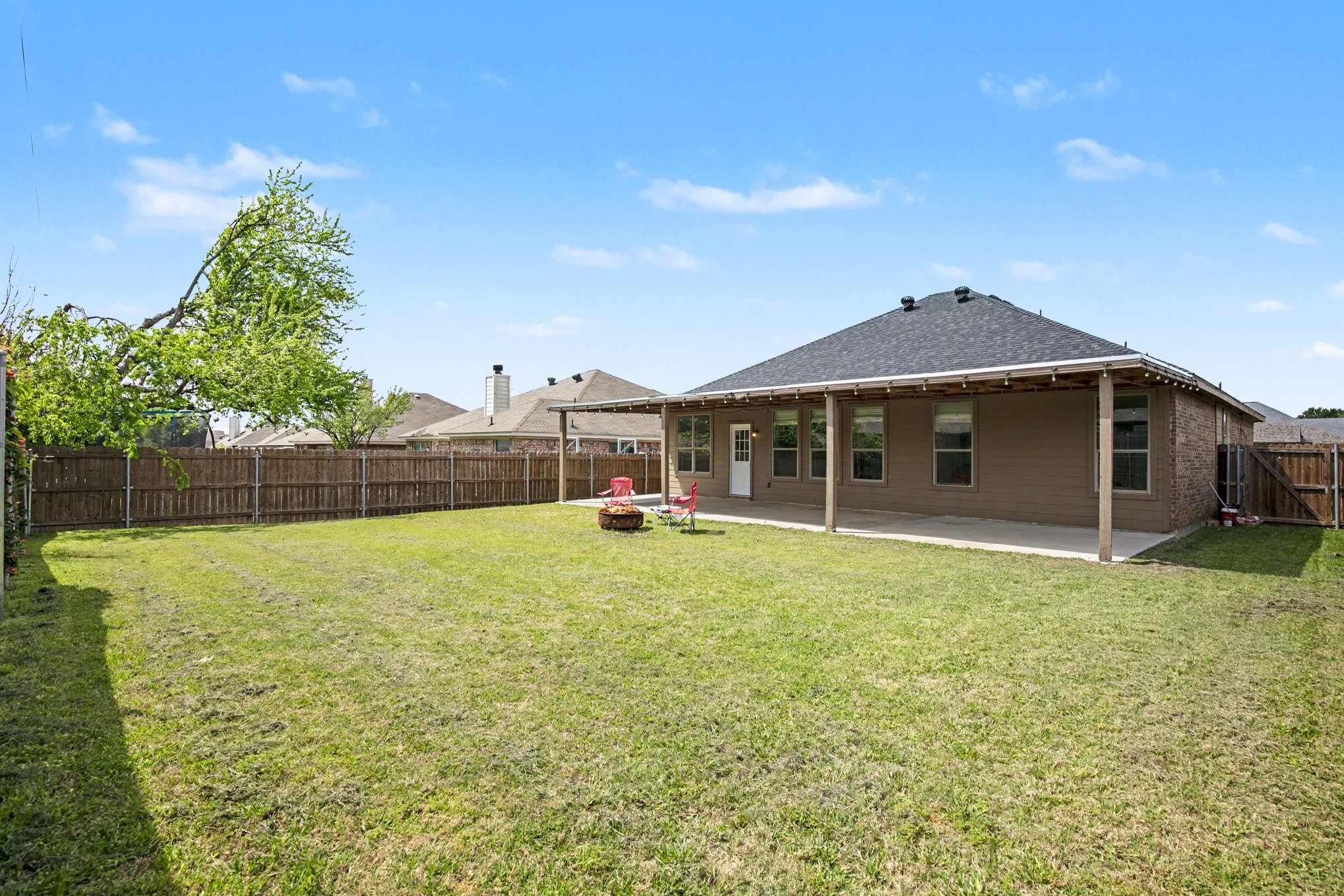 303 Stonegate Boulevard Alvarado TX 76009