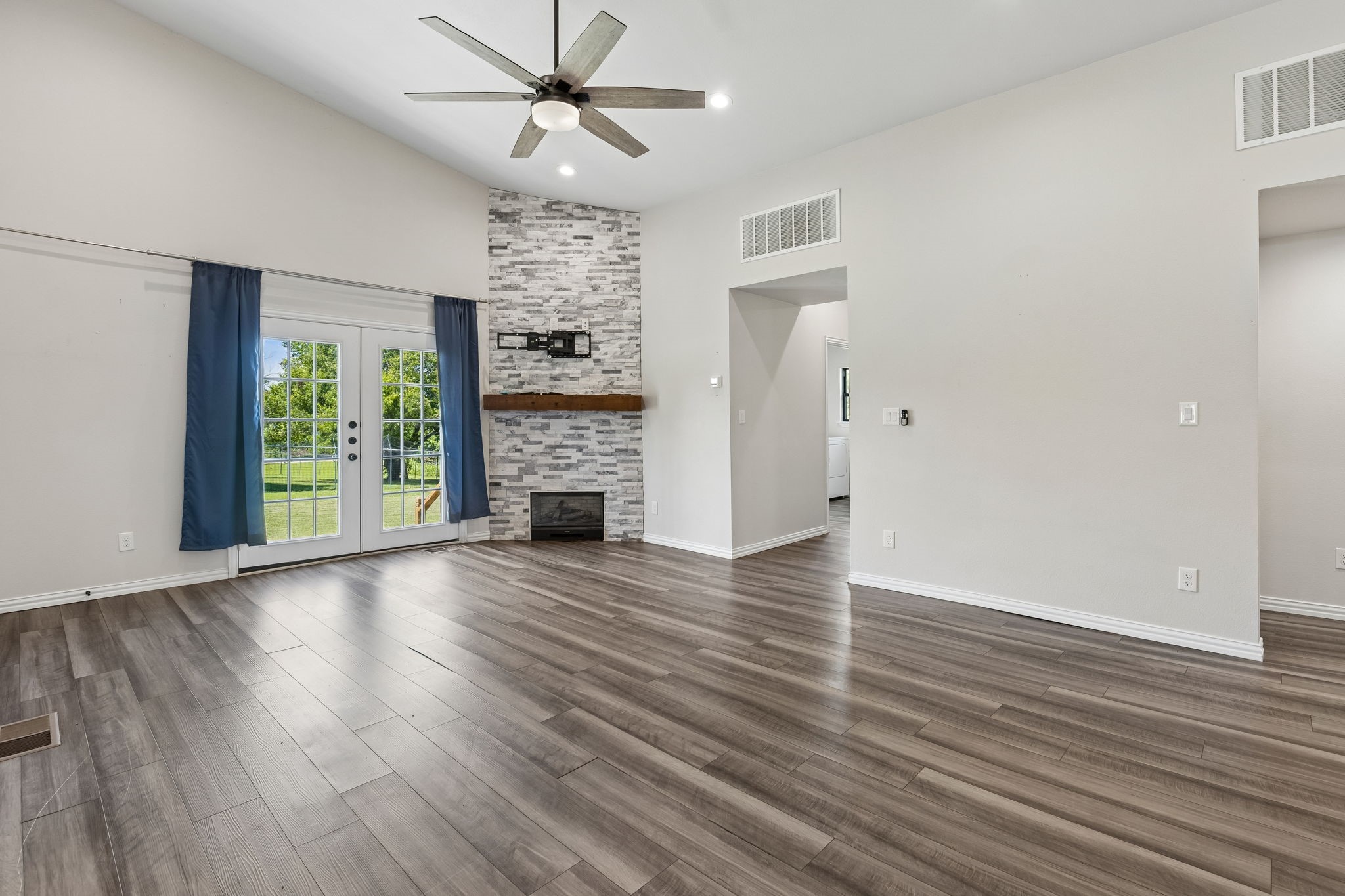 114 Harvey Circle Little Elm TX 75068