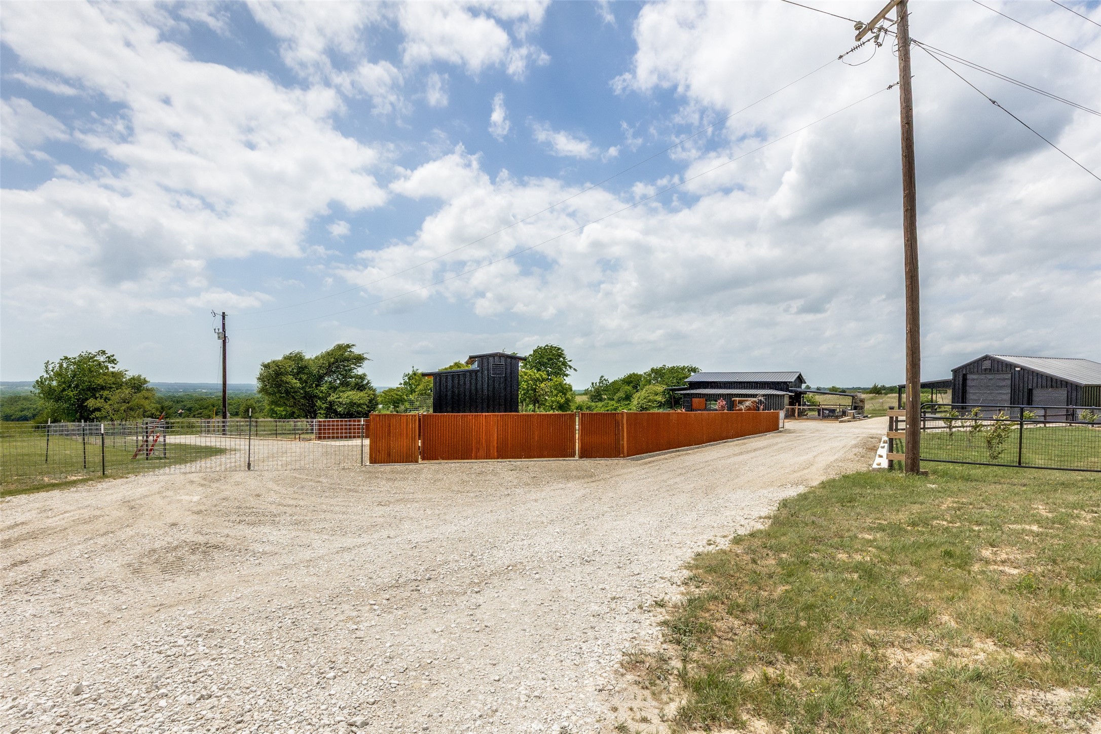 480 County Road 2745 Decatur TX 76234