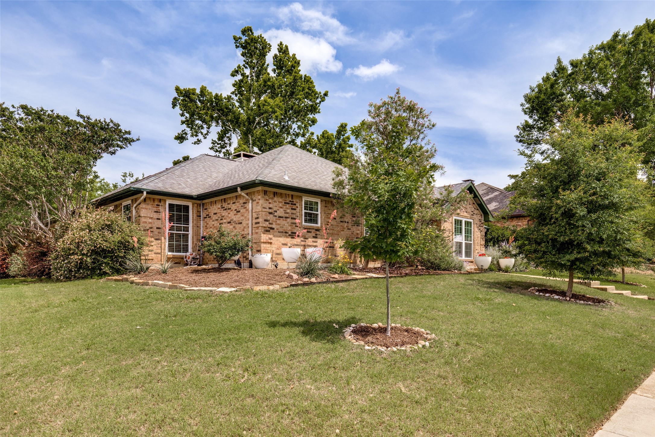 2248 Nob Hill Carrollton TX 75006