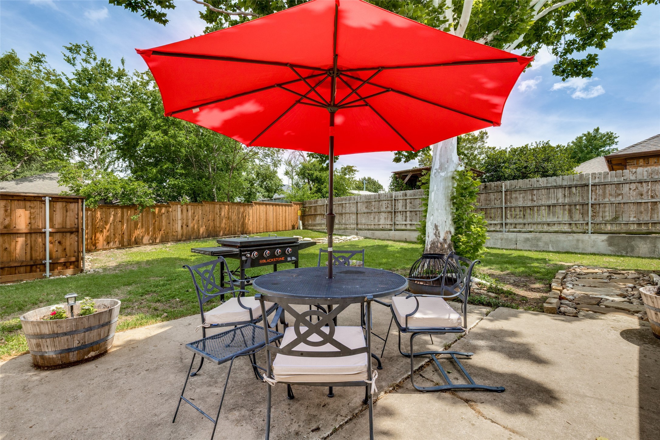 2248 Nob Hill Carrollton TX 75006