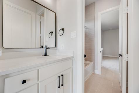4427 Lake Breeze Drive Mckinney TX 75071