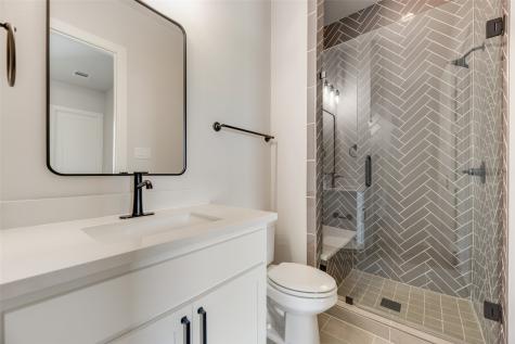 4427 Lake Breeze Drive Mckinney TX 75071