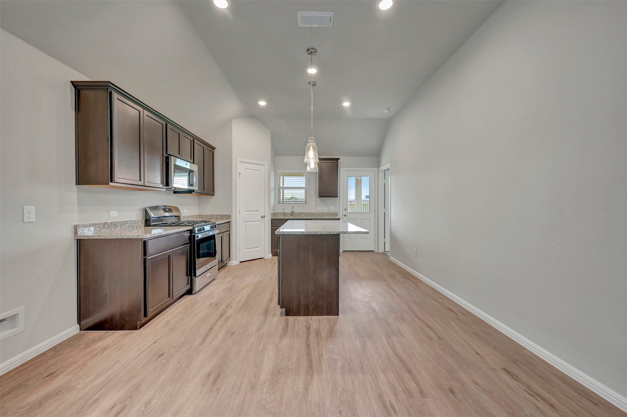 7003 Butterfield Drive Sanger TX 76266