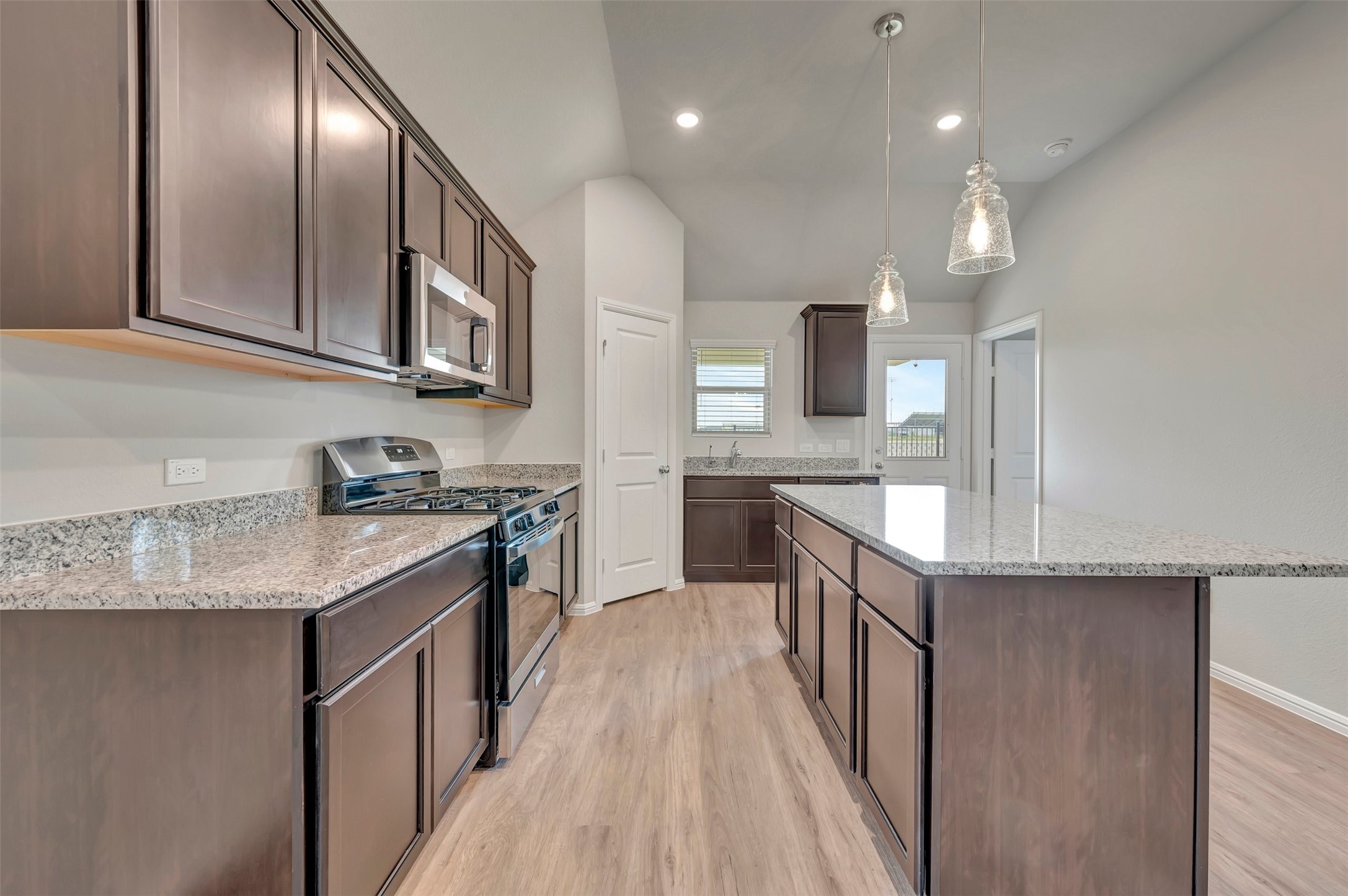 7003 Butterfield Drive Sanger TX 76266