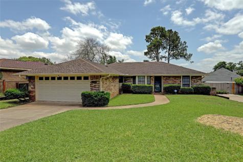 1302 Rusdell Drive Irving TX 75060