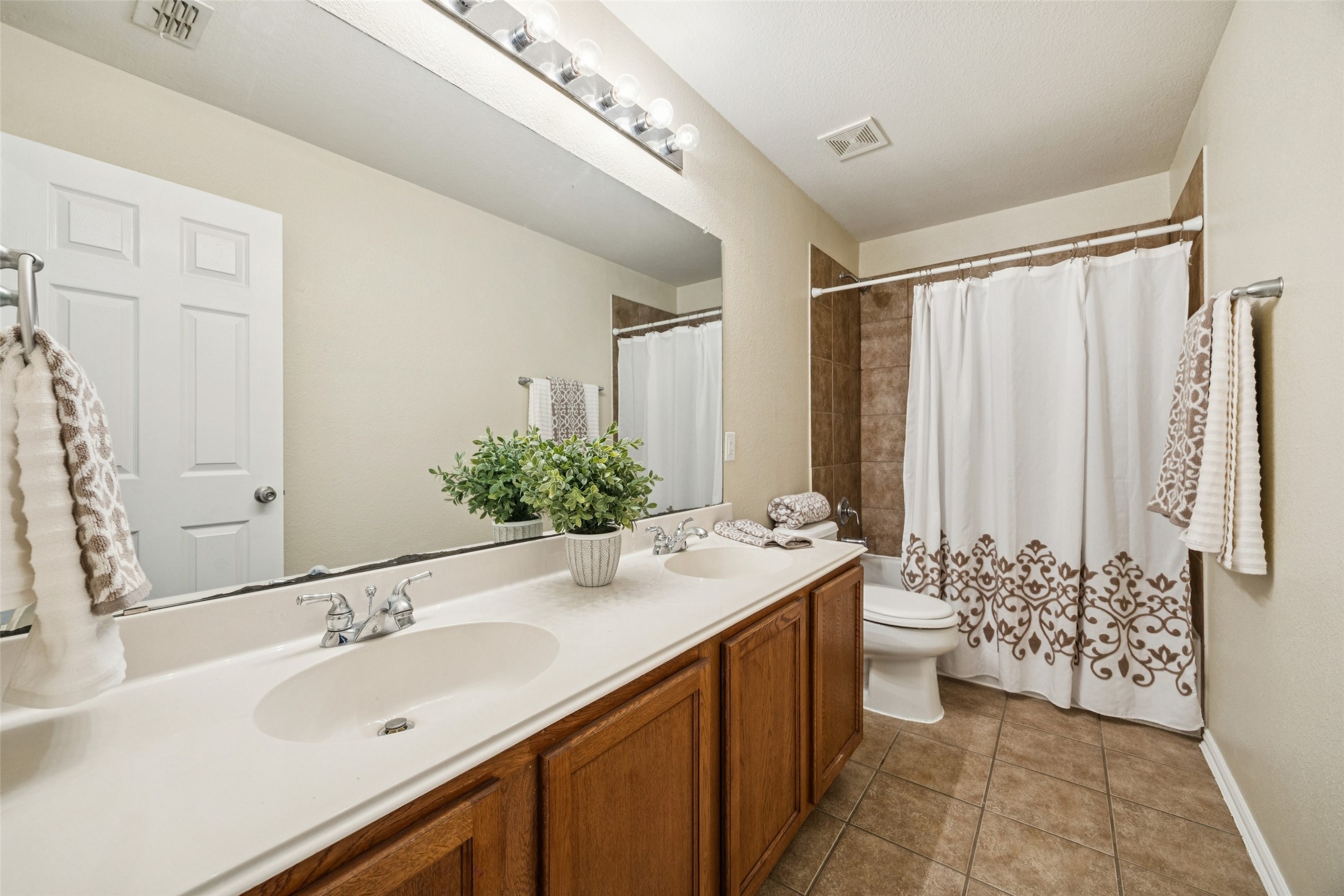 1528 Syracuse Drive Van Alstyne TX 75495