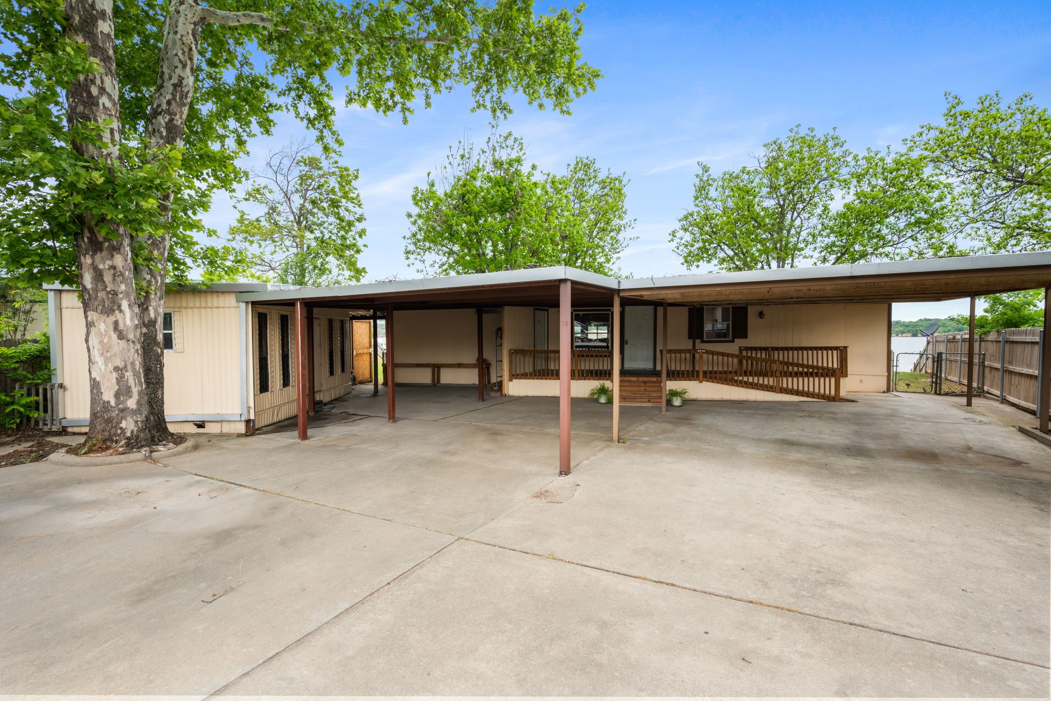 6500 Dayla Court Granbury TX 76049