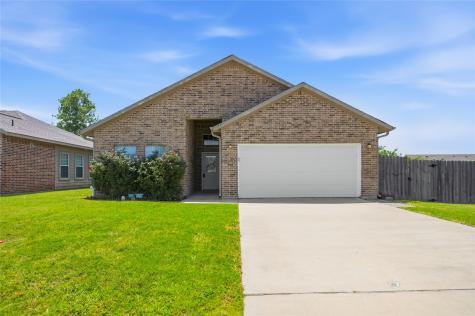 1502 Reed Street Greenville TX 75401