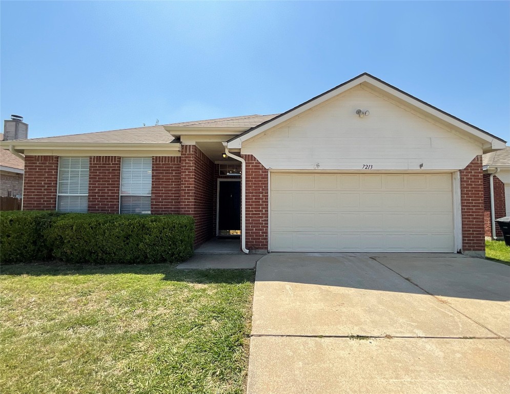 7213 Park Creek Circle W Fort Worth TX 76137