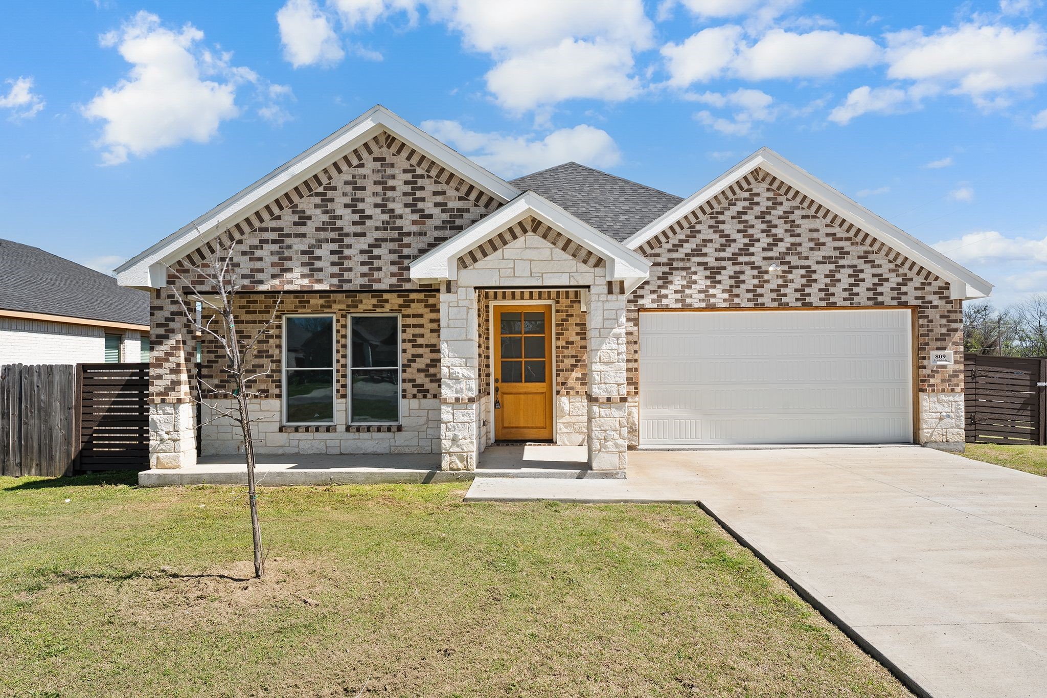 809 S Adelaide Street Terrell TX 75160