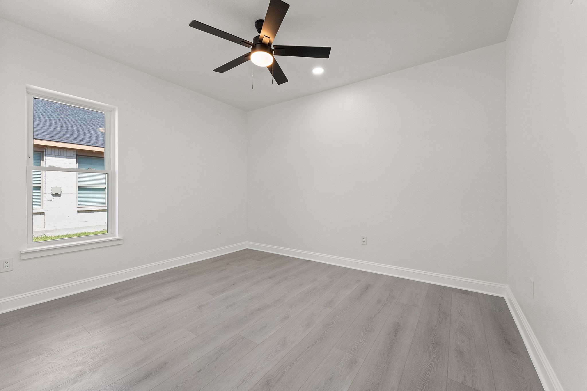809 S Adelaide Street Terrell TX 75160