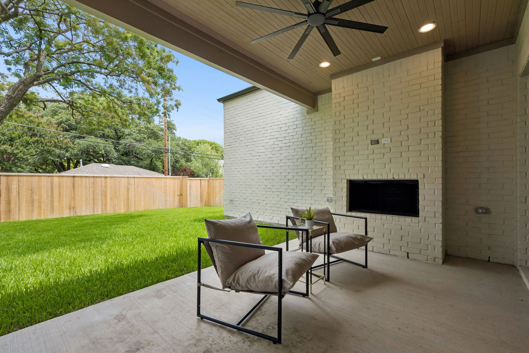 6207 Sudbury Drive Dallas TX 75214