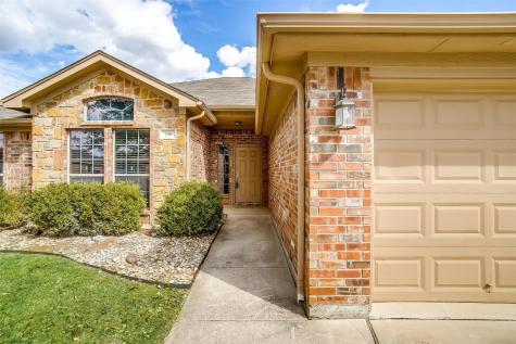 735 E Sheila Circle Joshua TX 76058