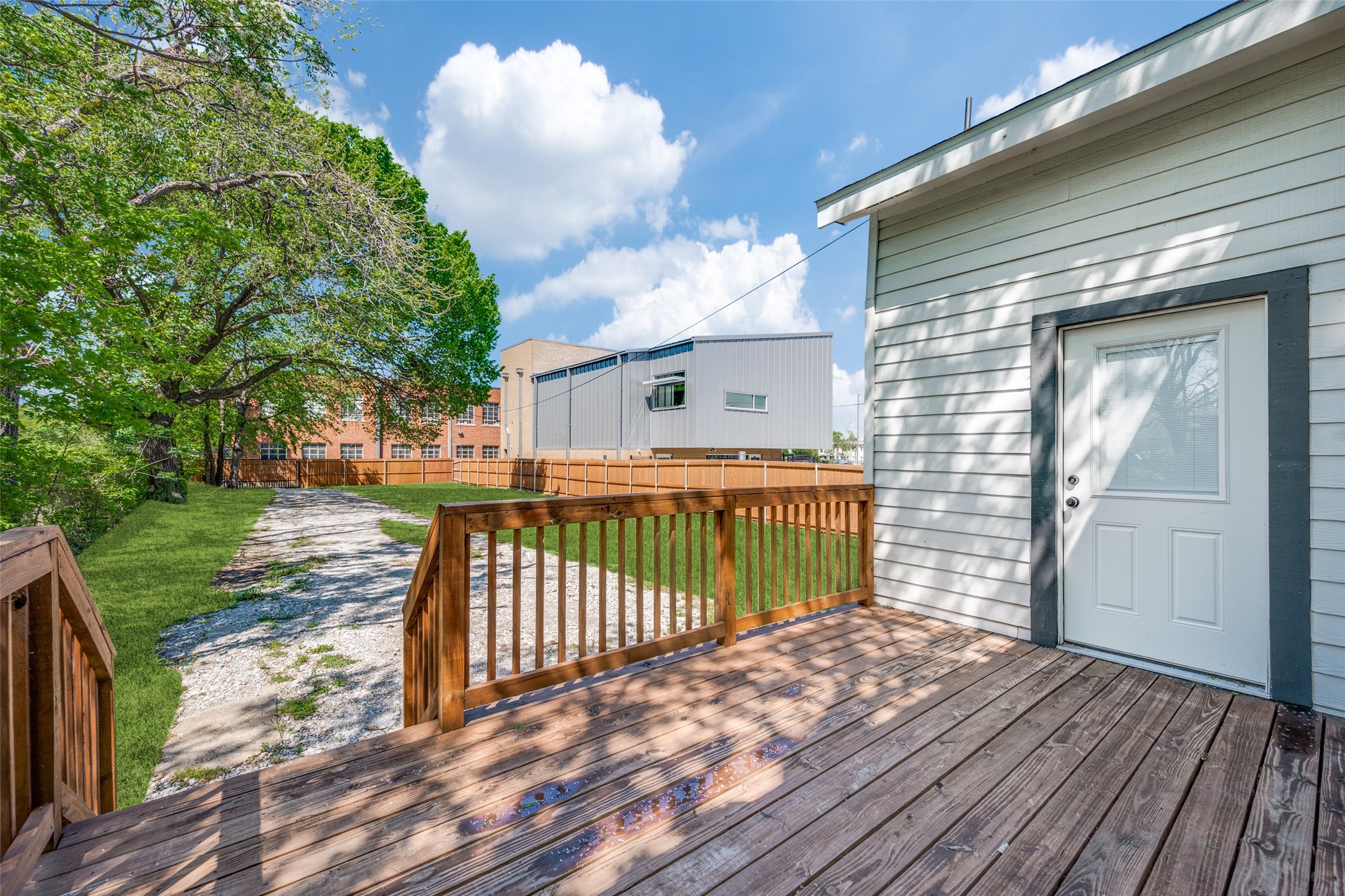 1704 S Jennings Avenue Fort Worth TX 76110