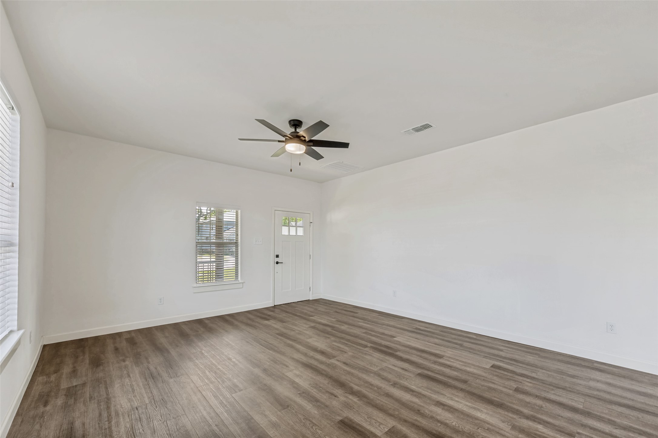 1704 S Jennings Avenue Fort Worth TX 76110