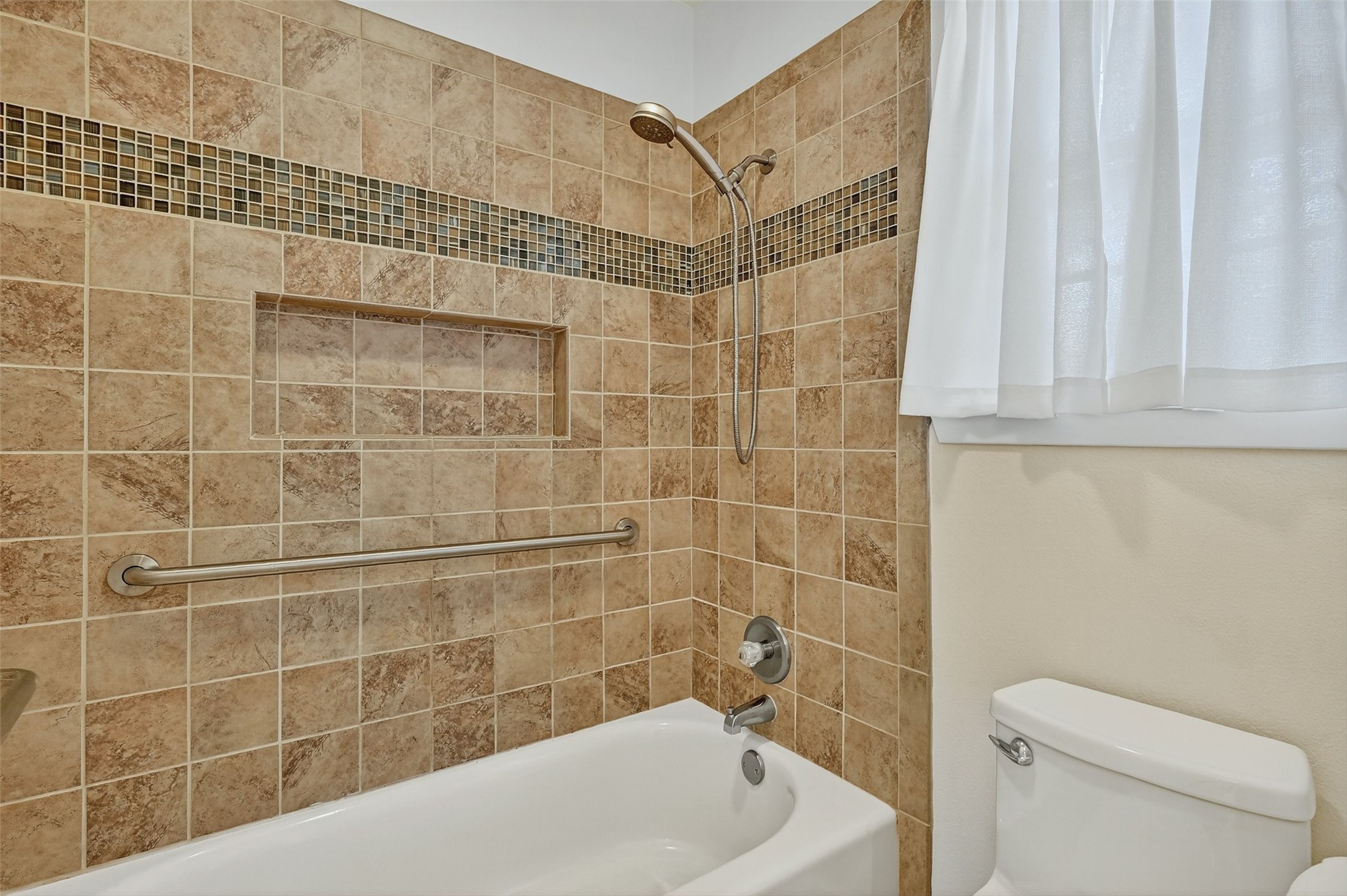 225 W Texas Street Sherman TX 75092