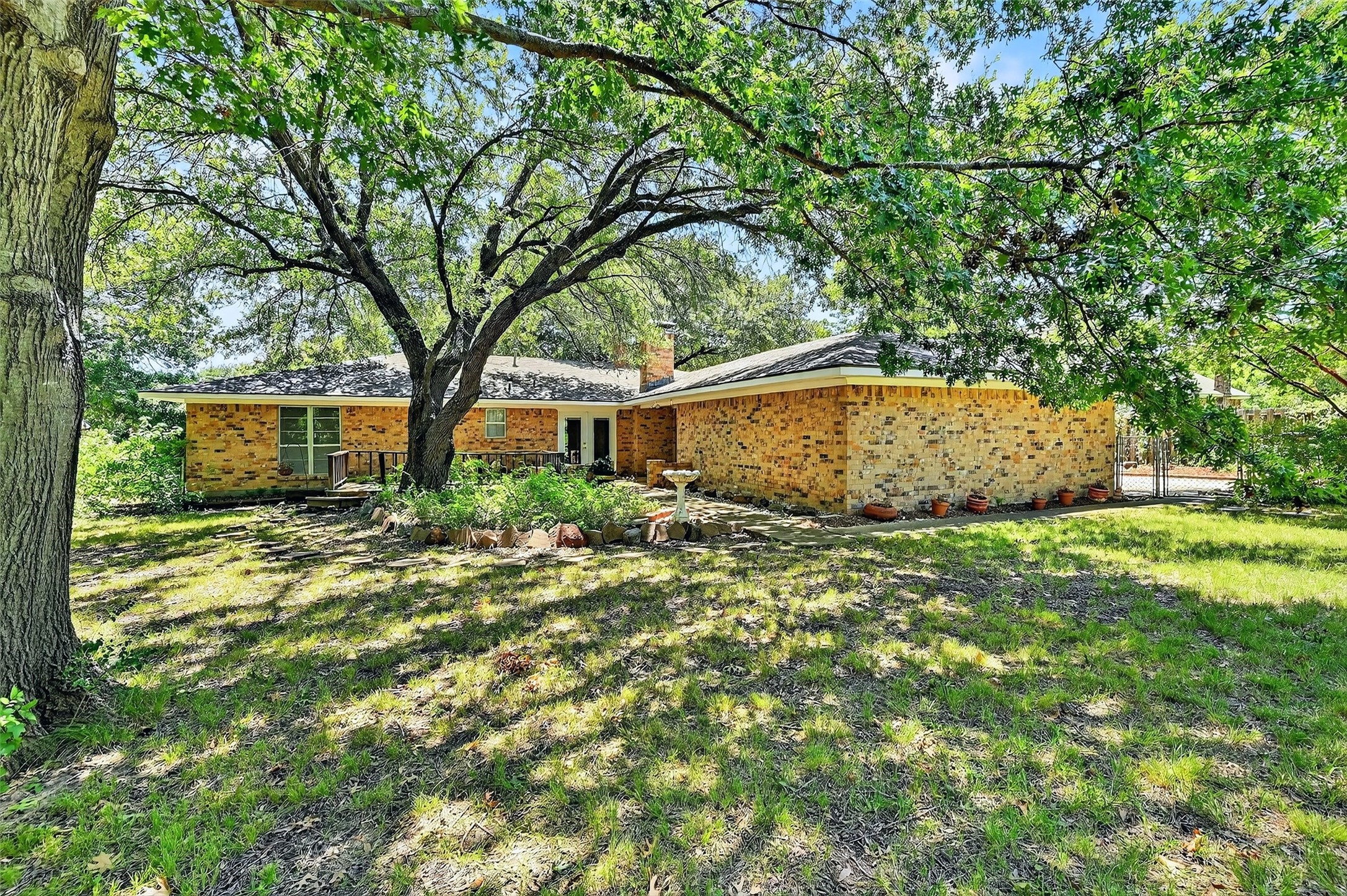 225 W Texas Street Sherman TX 75092