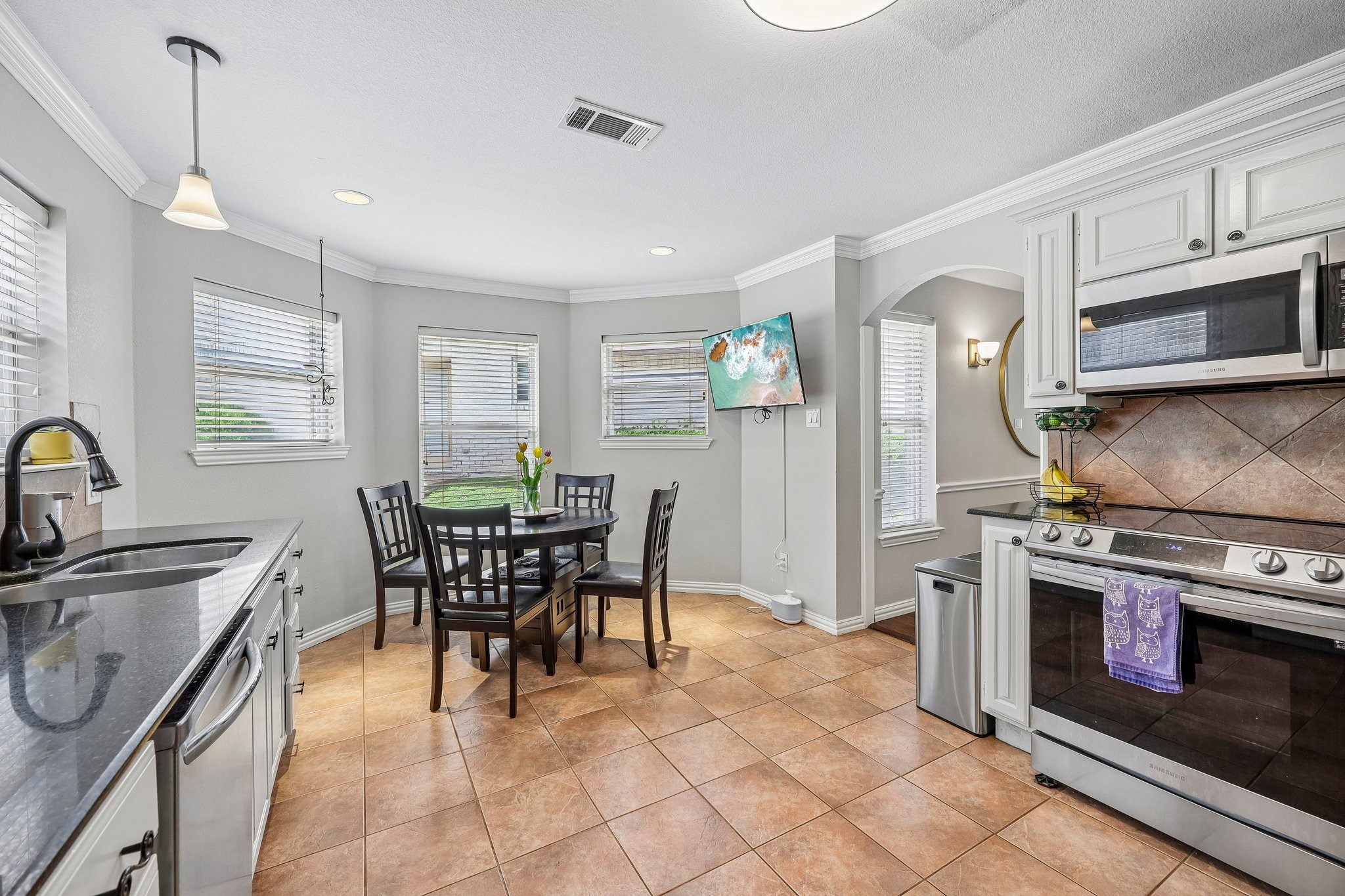 408 Milla Lane Euless TX 76039