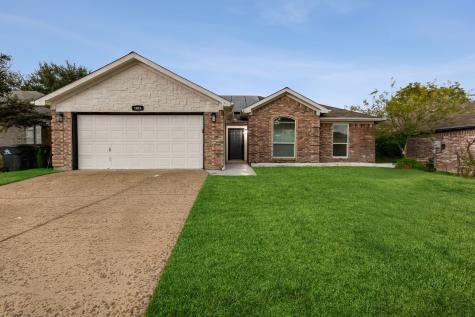 1011 Valley Branch Drive Arlington TX 76001
