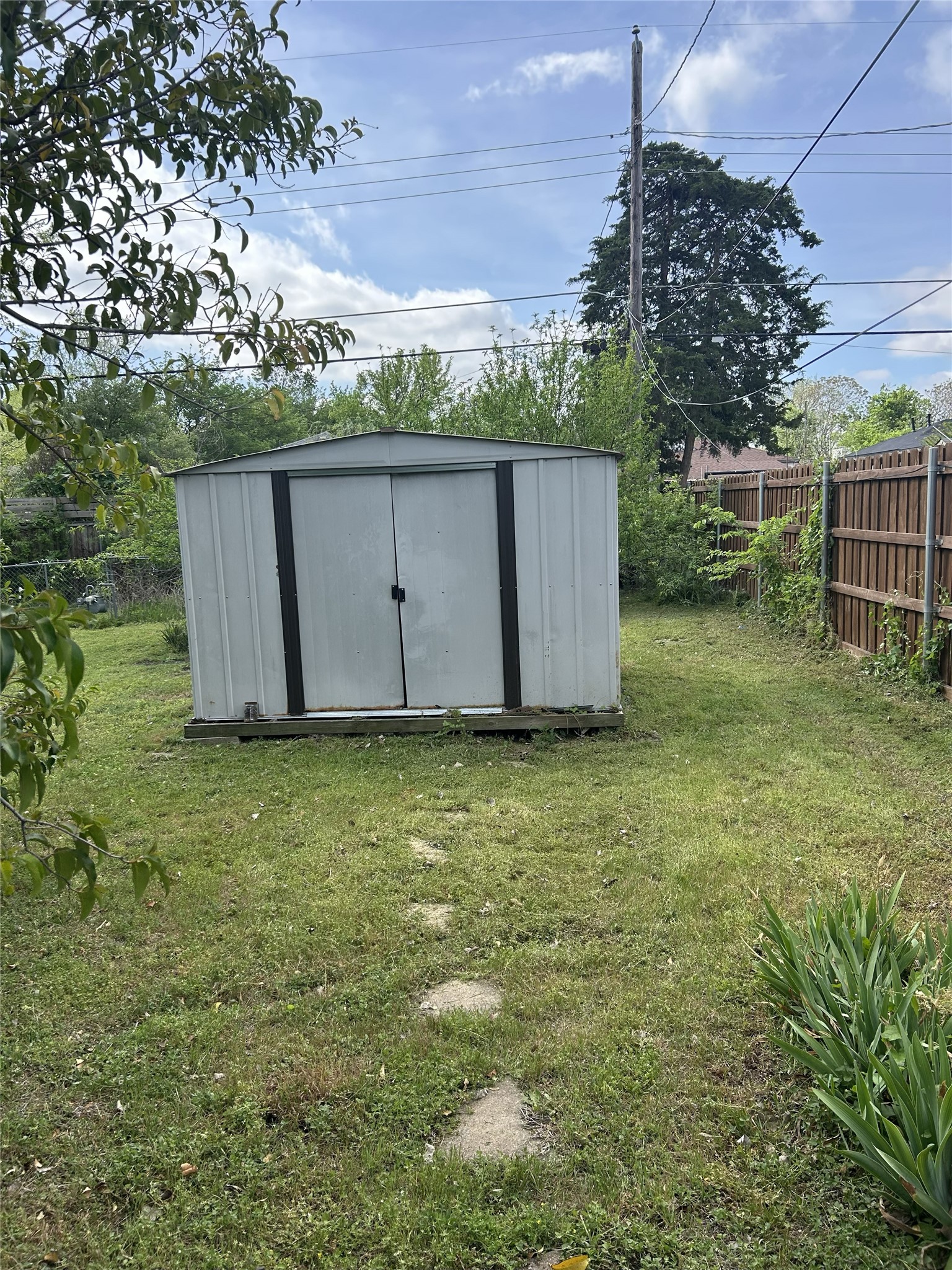 2922 Brandon Street Dallas TX 75211