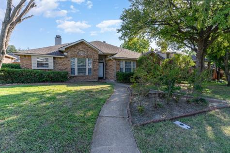 812 Twin Creek Drive Desoto TX 75115