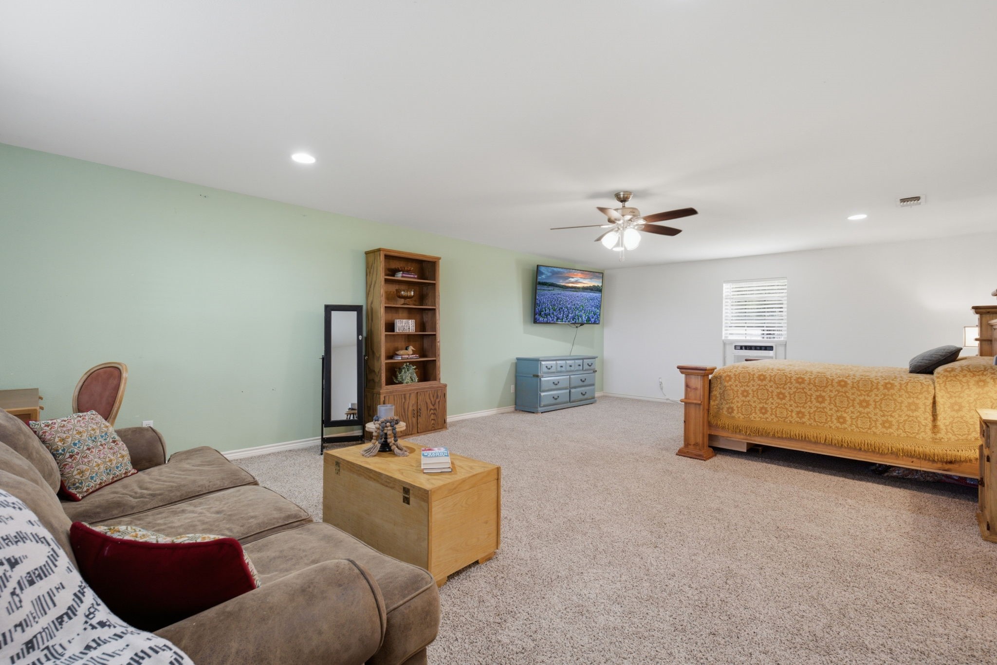 300 W Locust Street Leonard TX 75452