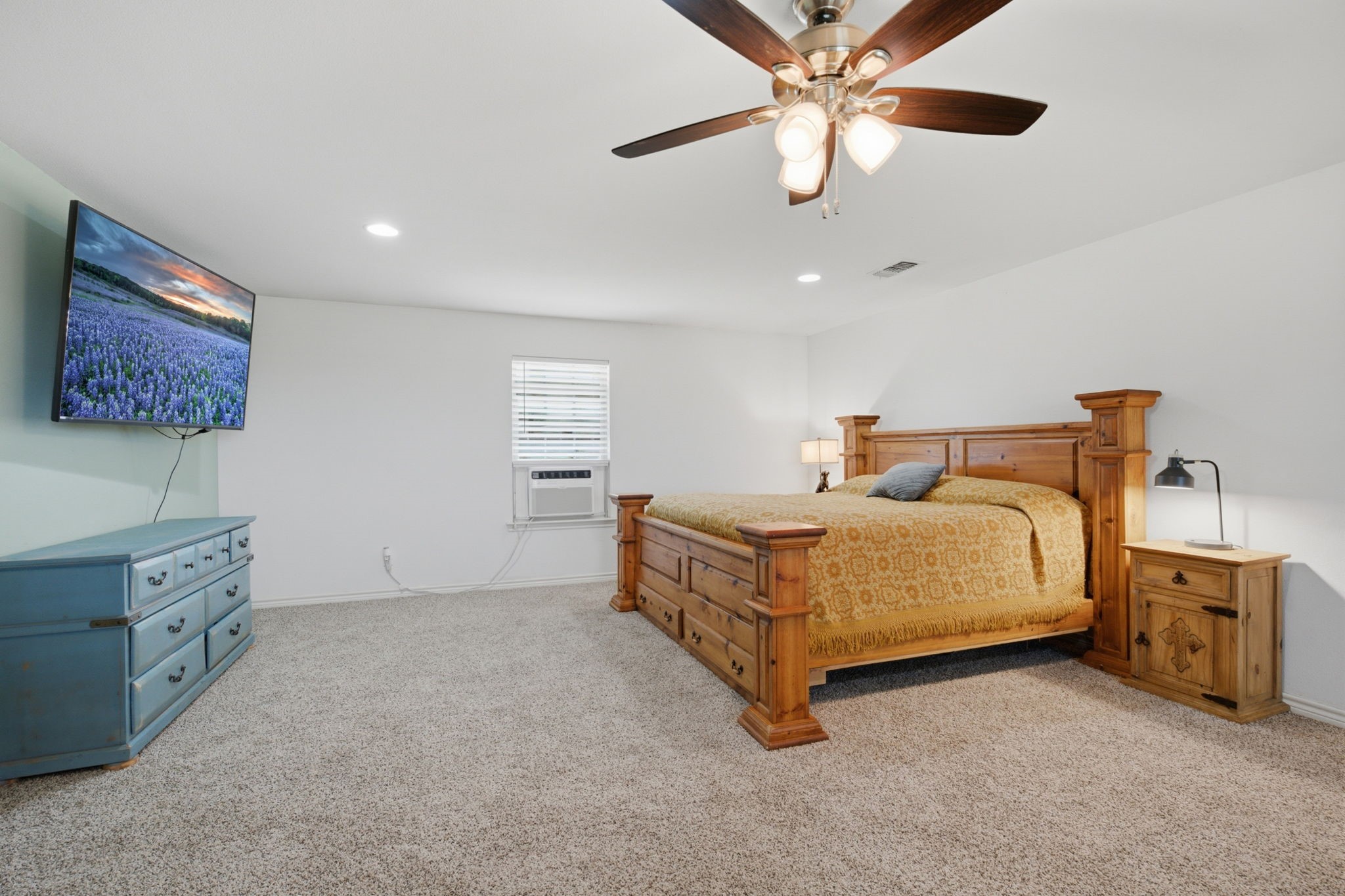300 W Locust Street Leonard TX 75452