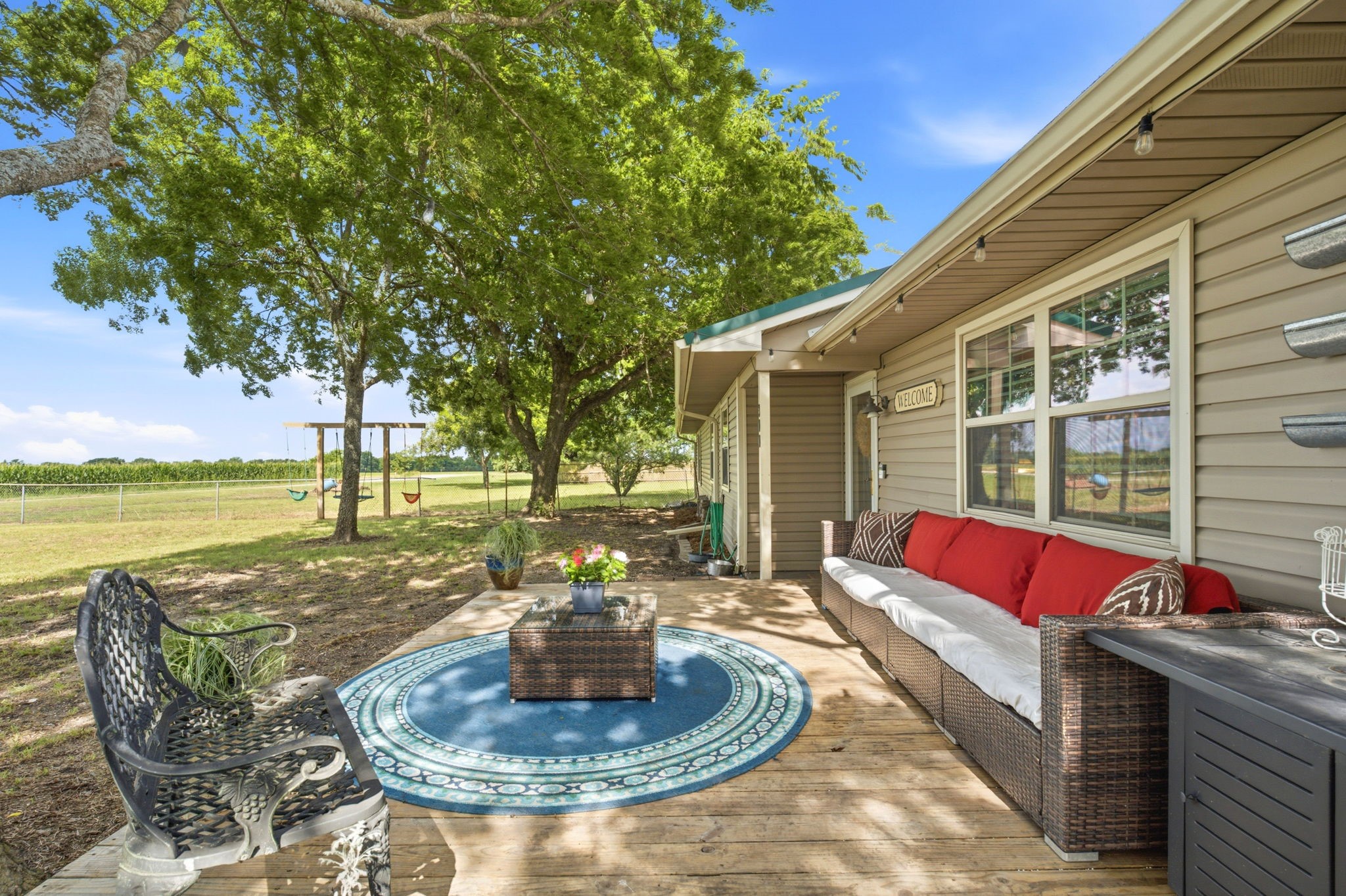 300 W Locust Street Leonard TX 75452