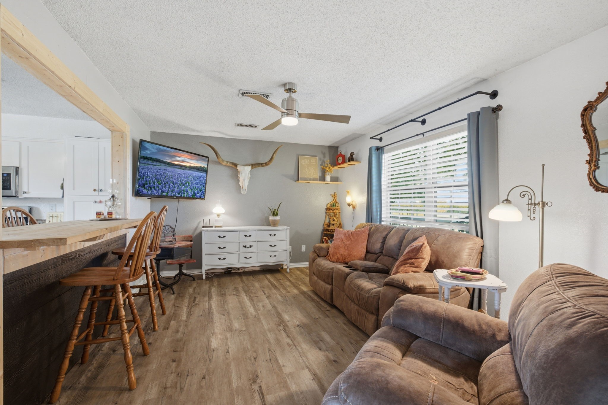 300 W Locust Street Leonard TX 75452