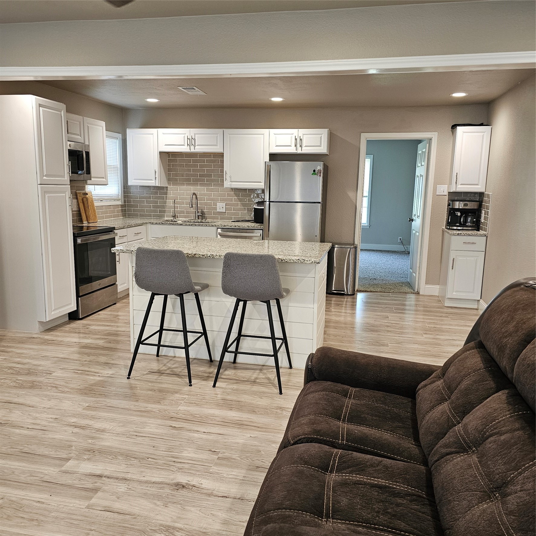 802 Brown Trail Bedford TX 76022