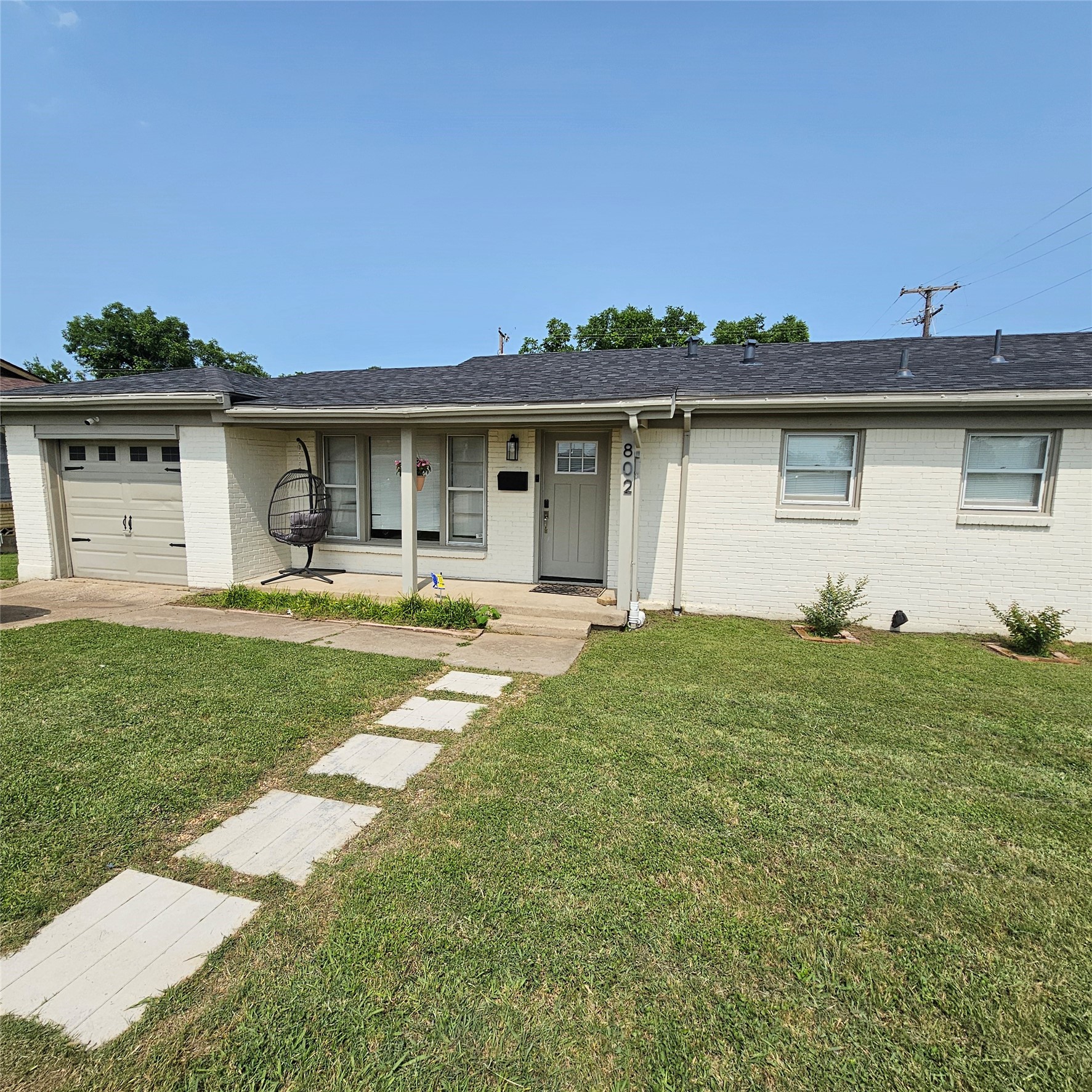 802 Brown Trail Bedford TX 76022