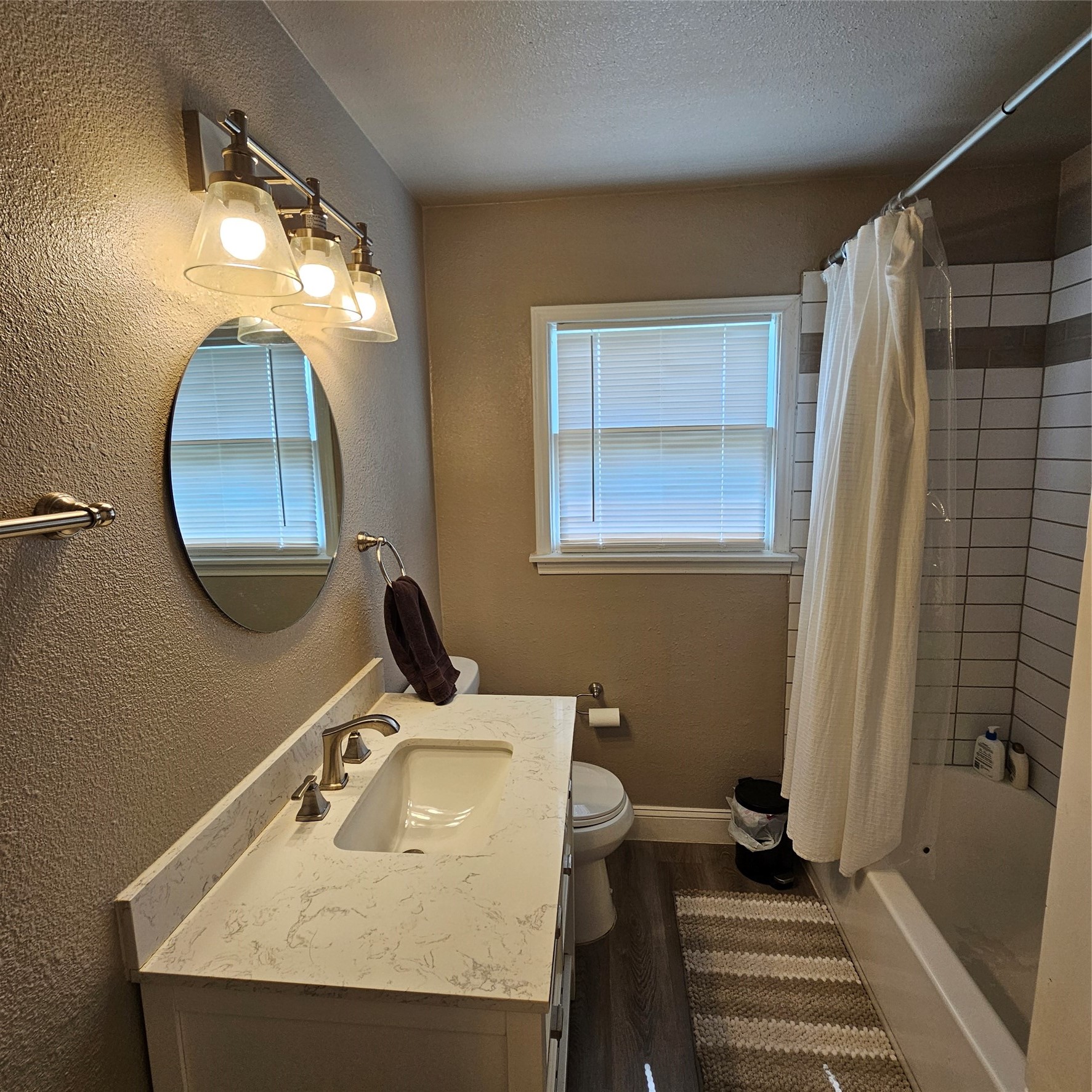 802 Brown Trail Bedford TX 76022