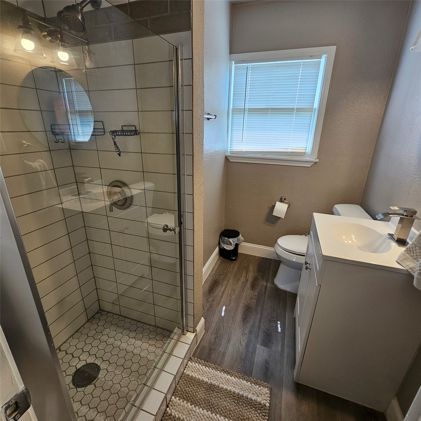 802 Brown Trail Bedford TX 76022
