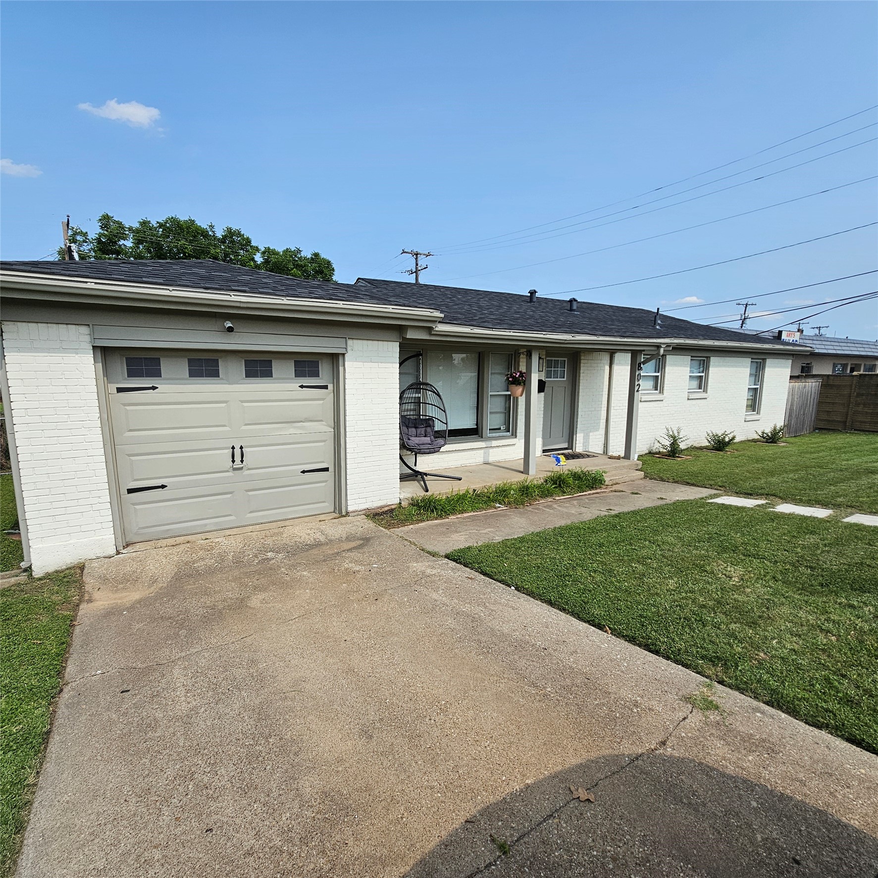 802 Brown Trail Bedford TX 76022