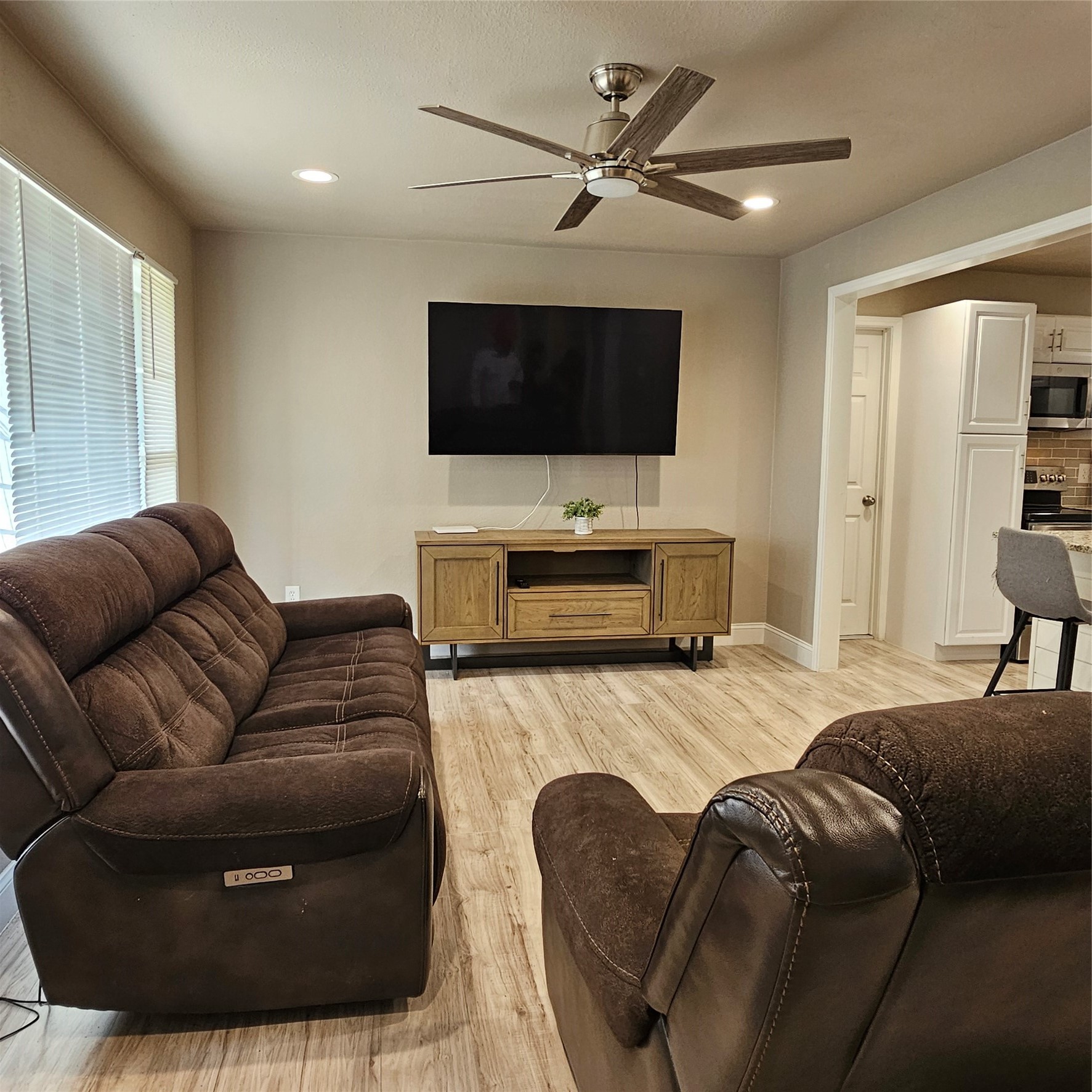 802 Brown Trail Bedford TX 76022