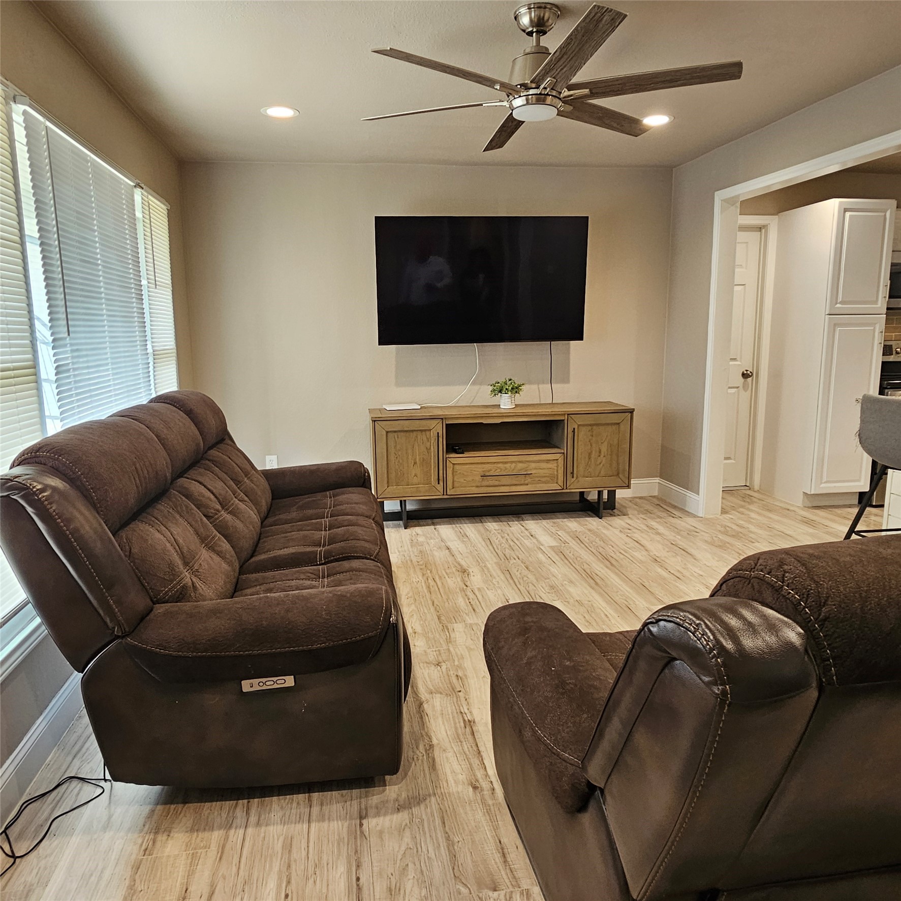 802 Brown Trail Bedford TX 76022