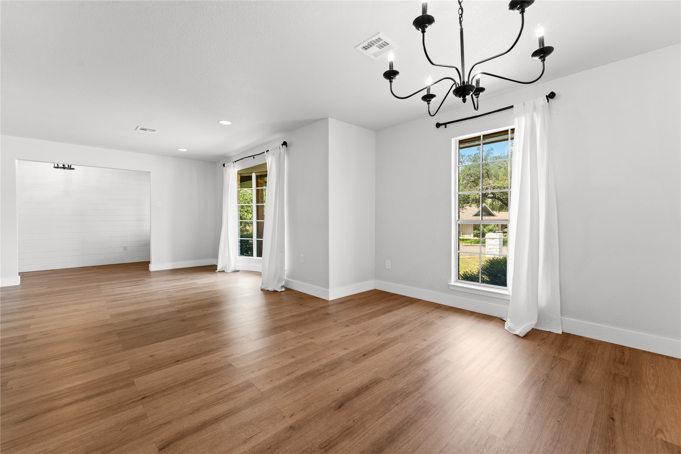 1109 Knotty Oaks Drive Woodway TX 76712