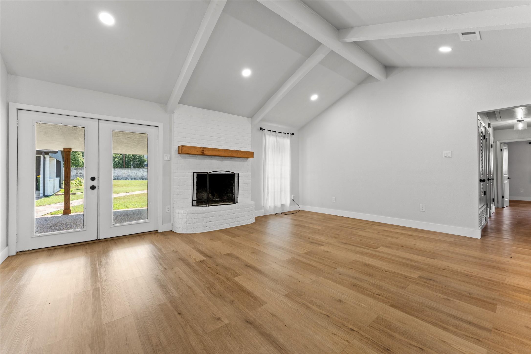 1109 Knotty Oaks Drive Woodway TX 76712