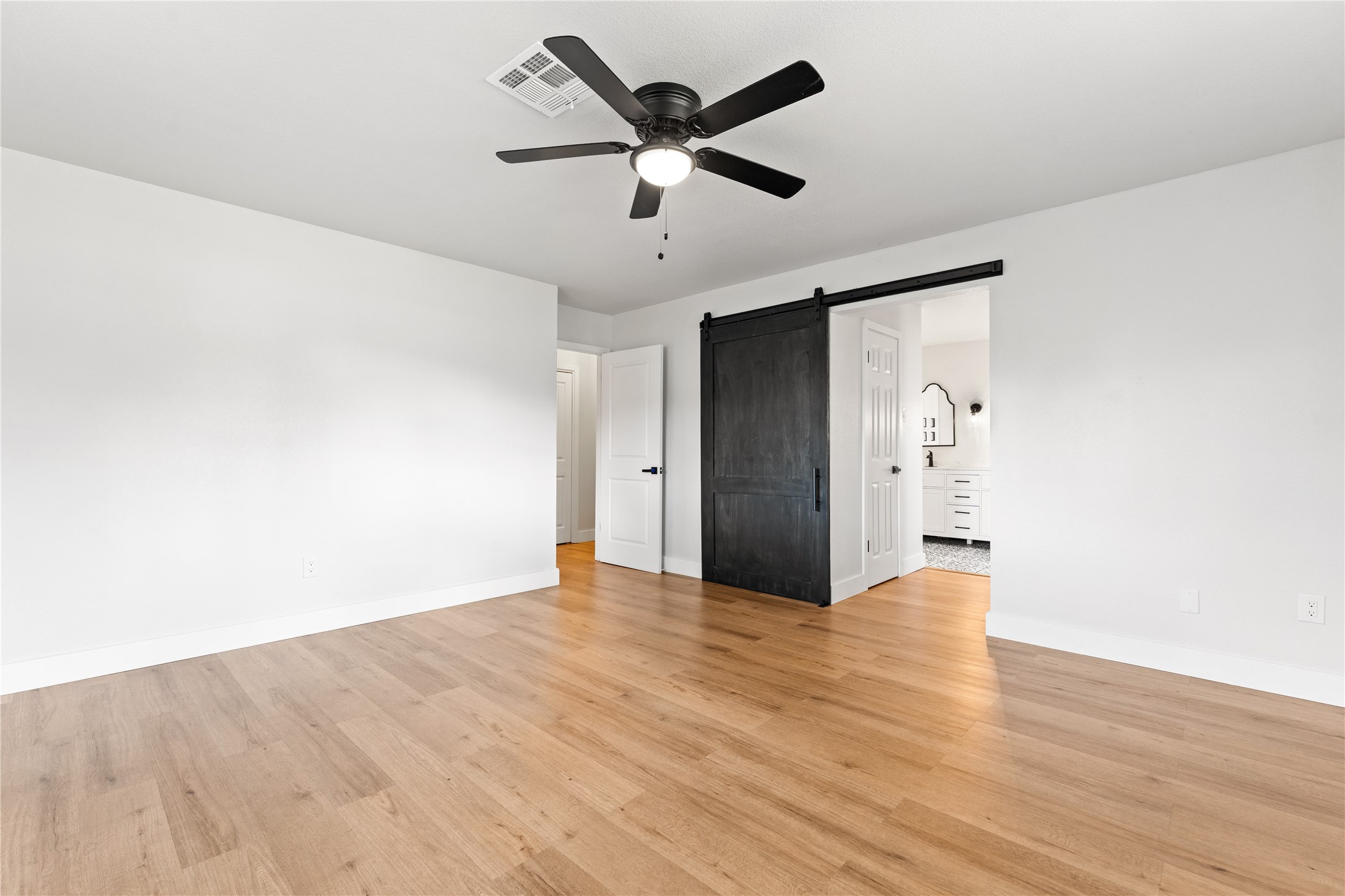 1109 Knotty Oaks Drive Woodway TX 76712