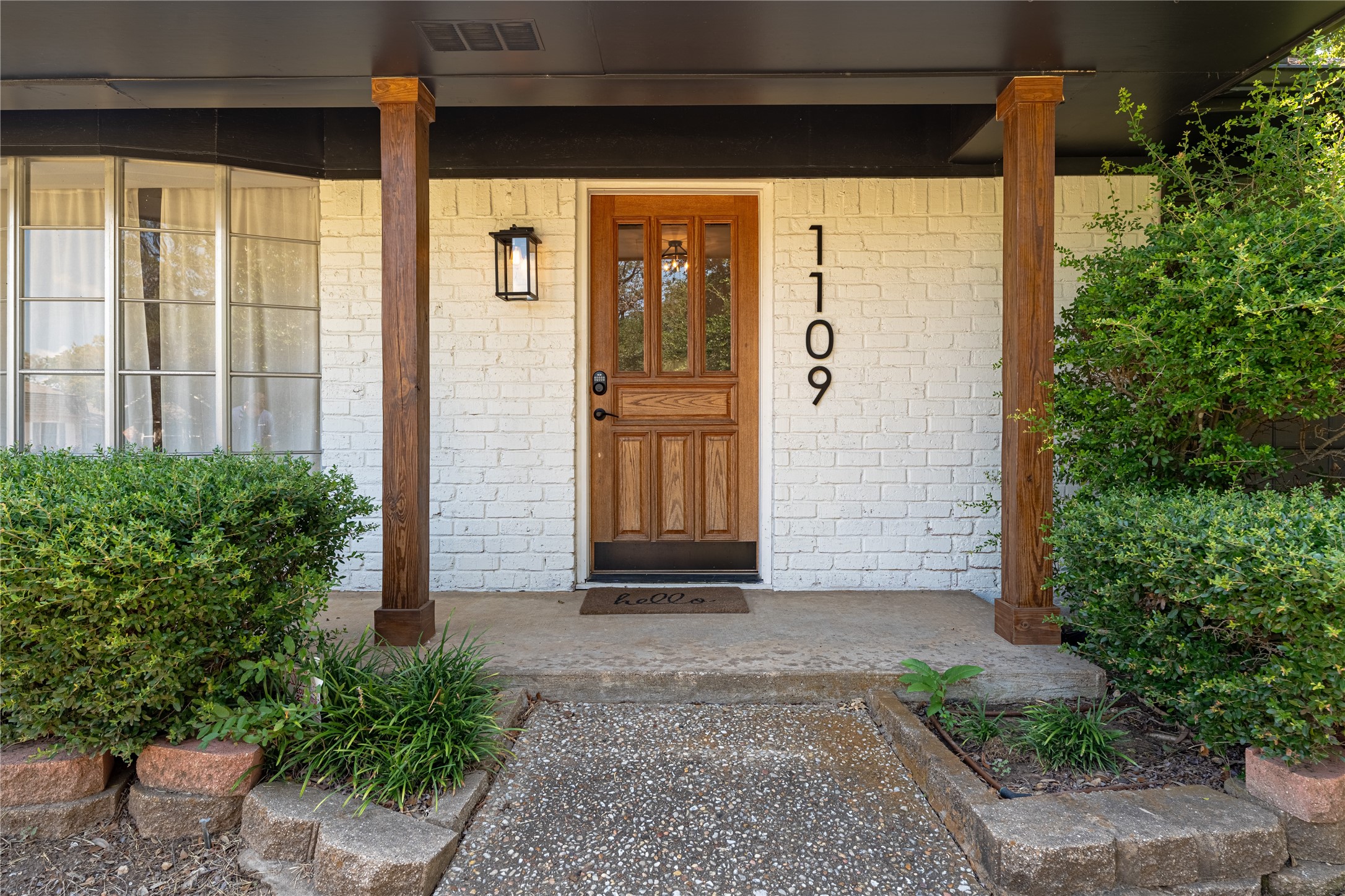 1109 Knotty Oaks Drive Woodway TX 76712