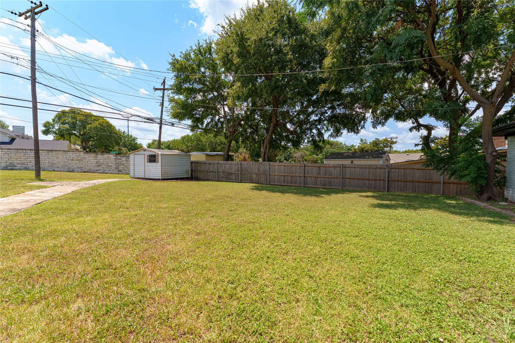 1109 Knotty Oaks Drive Woodway TX 76712