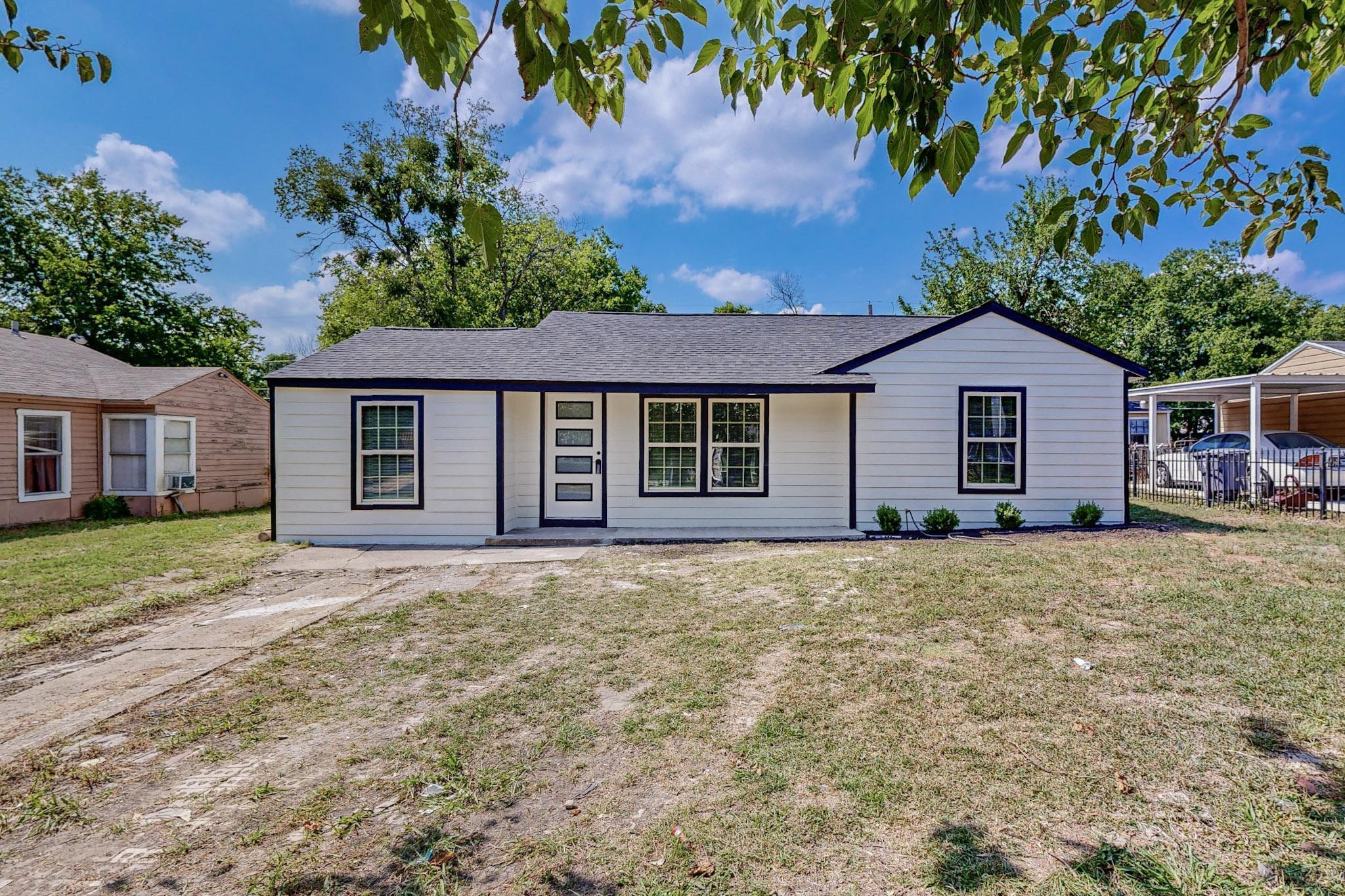 215 W Corning Avenue Dallas TX 75224