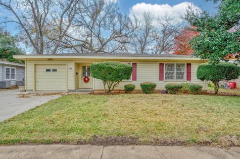 136 Bowie Street McGregor TX 76657