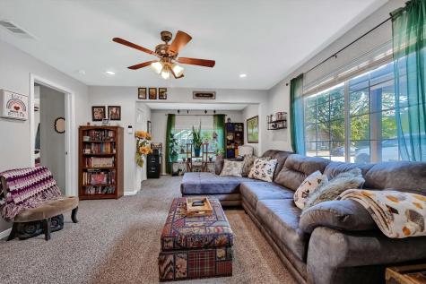 110 W Texas Street Denison TX 75021