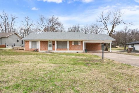 1016 E Franklin Street Hillsboro TX 76645