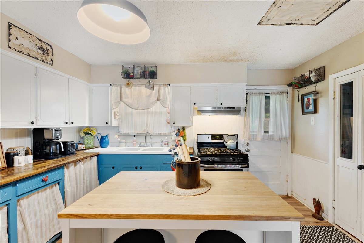 1668 Murray Drive Garland TX 75042