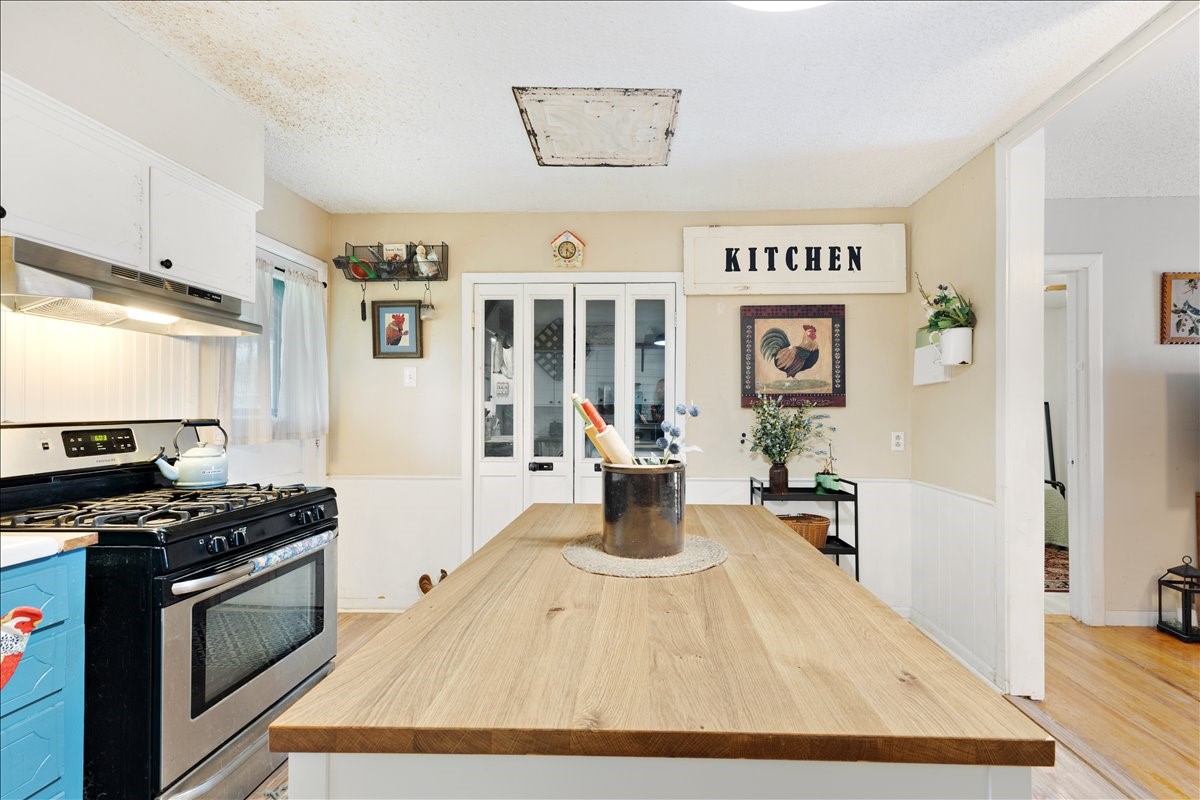 1668 Murray Drive Garland TX 75042