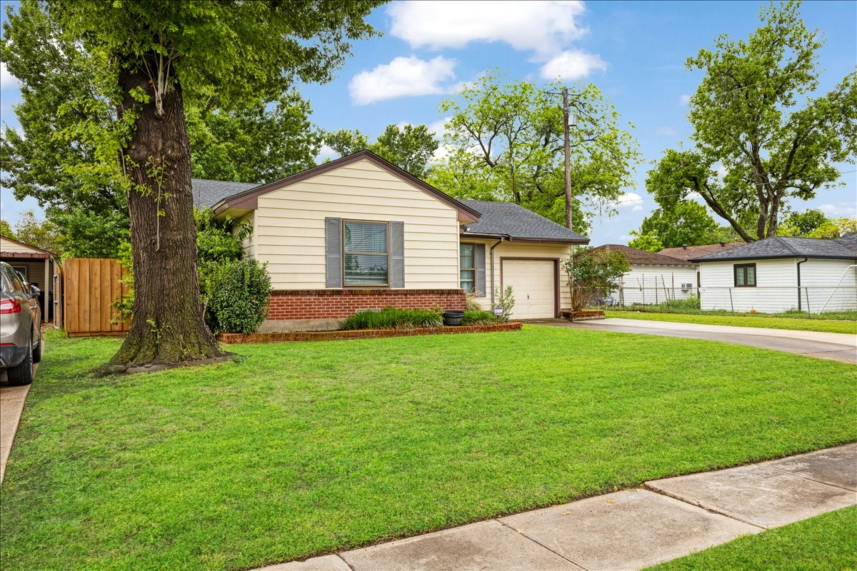 1668 Murray Drive Garland TX 75042