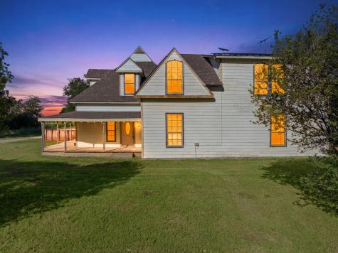 700 Harrel Avenue Bynum TX 76631
